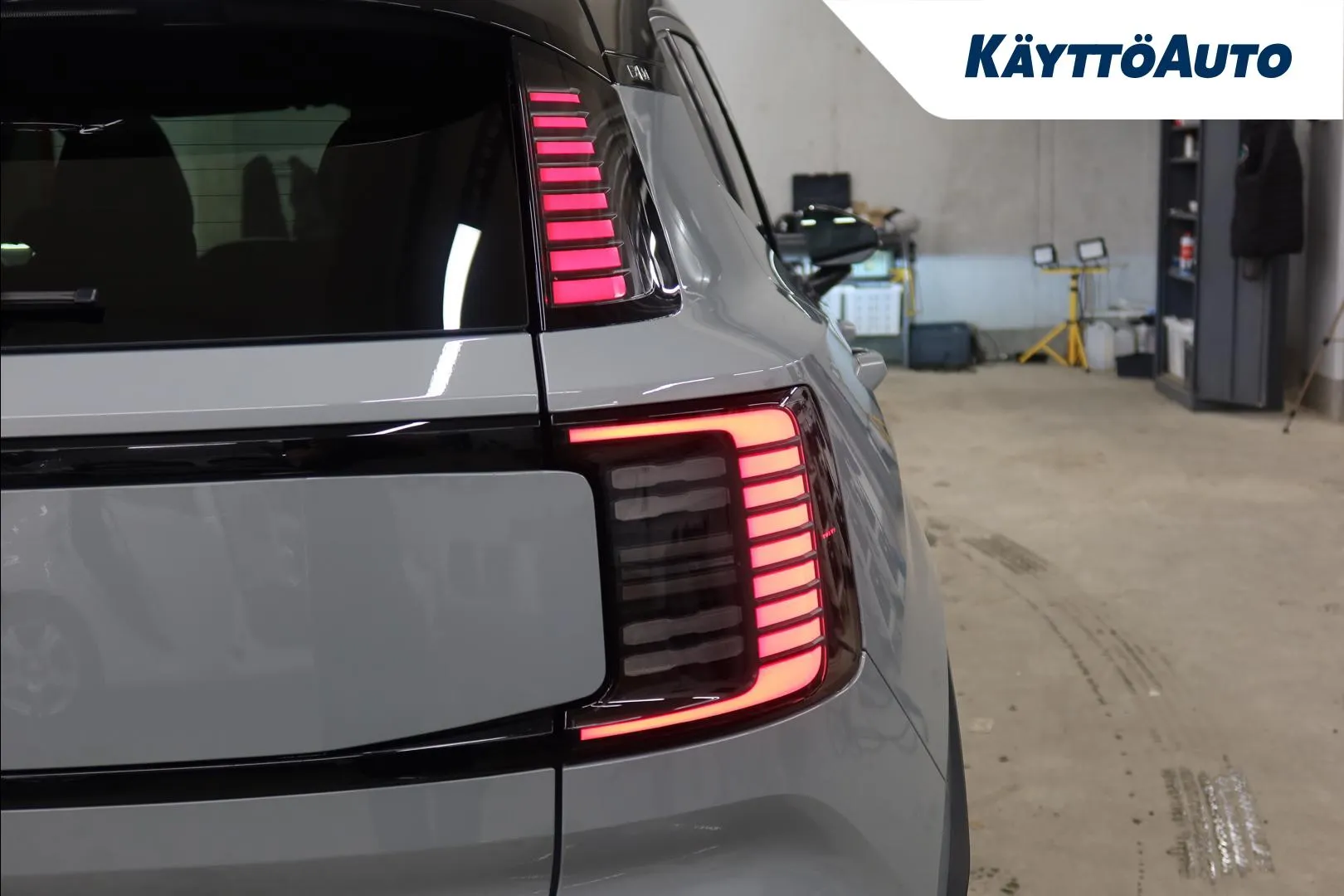 Volvo EX30 FSS-768 carousel image