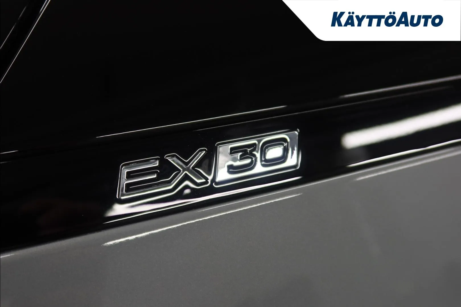 Volvo EX30 FSS-768 carousel image