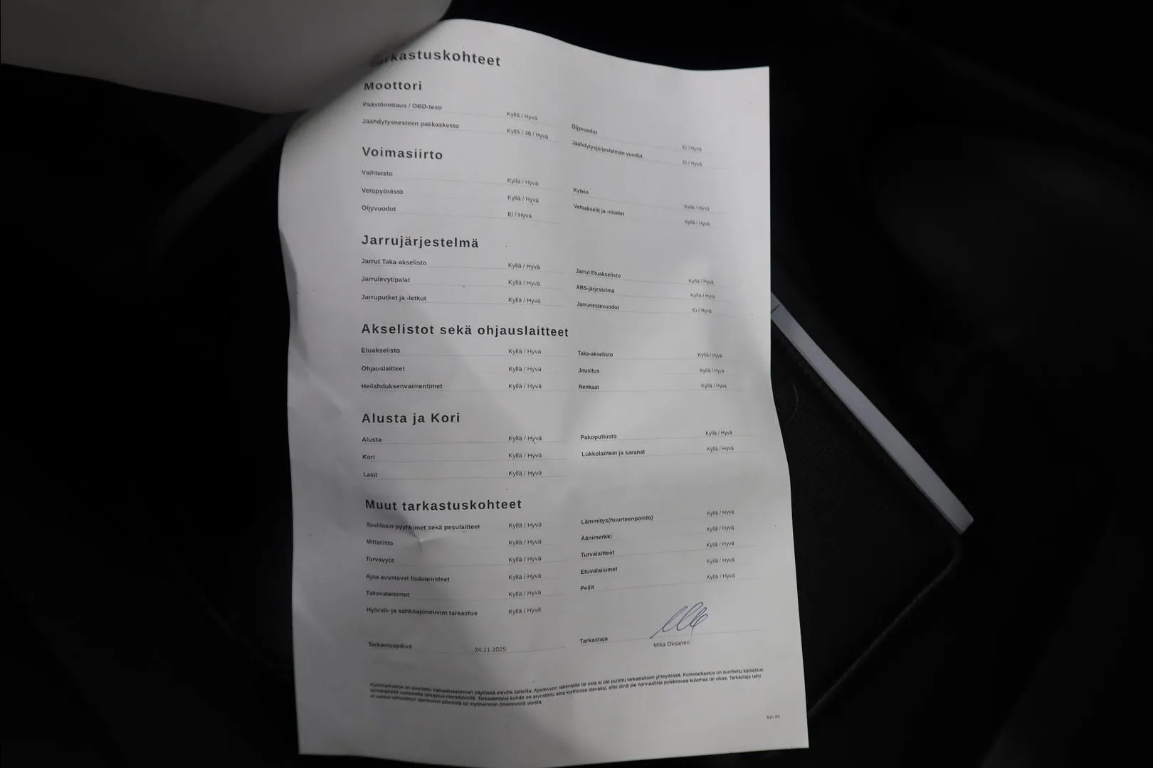 Volvo XC60 YLF-226 carousel image