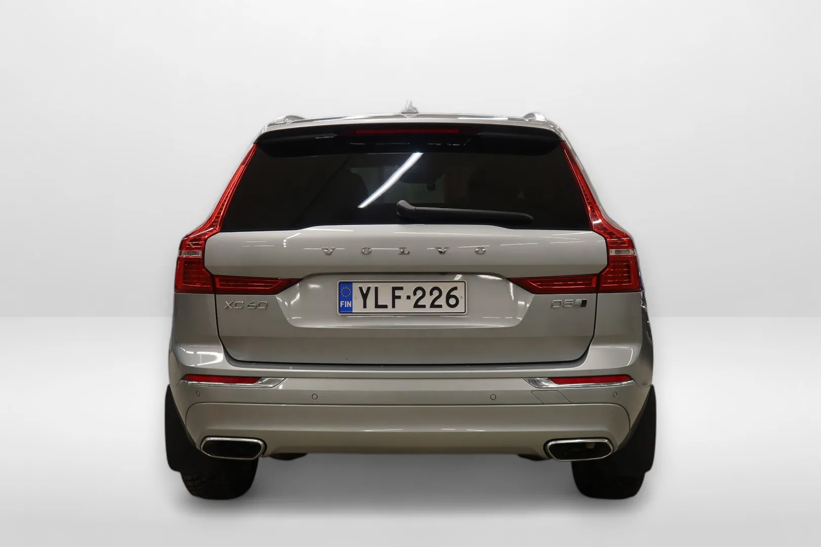 Volvo XC60 YLF-226 carousel image