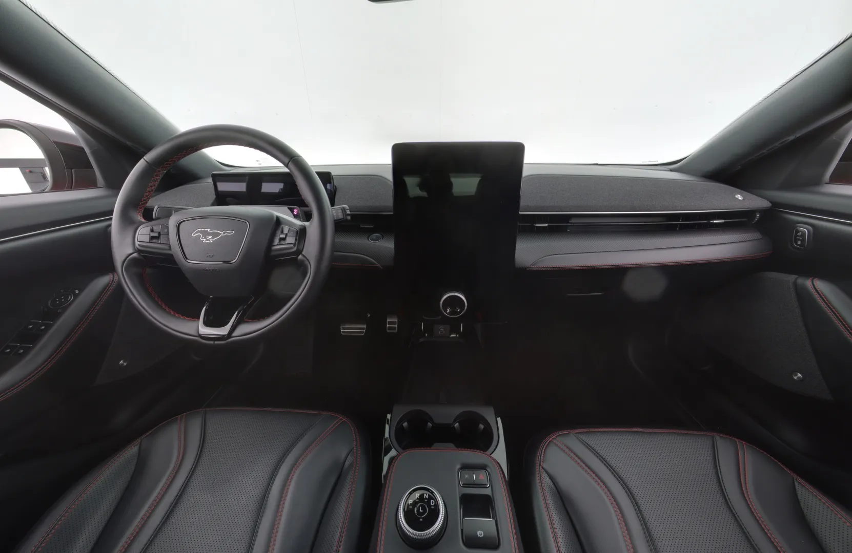 FORD Mustang Mach-E CRP-159 carousel image