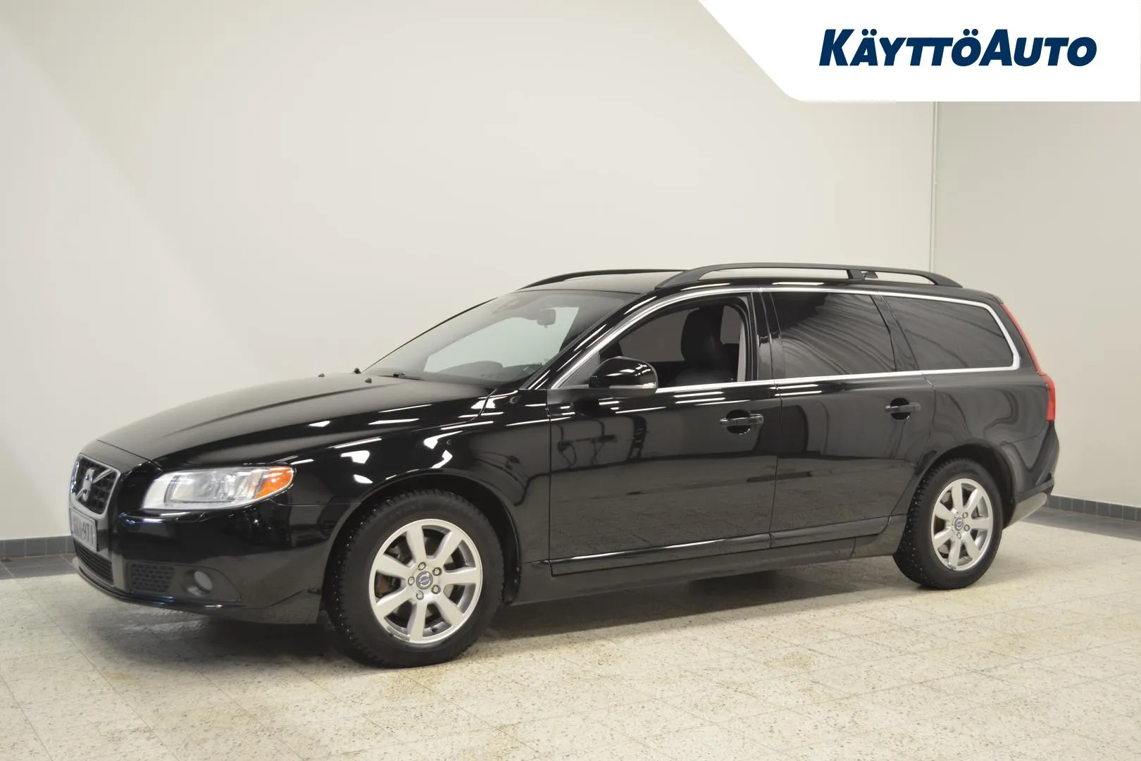 VOLVO V70 GKR-971 carousel image