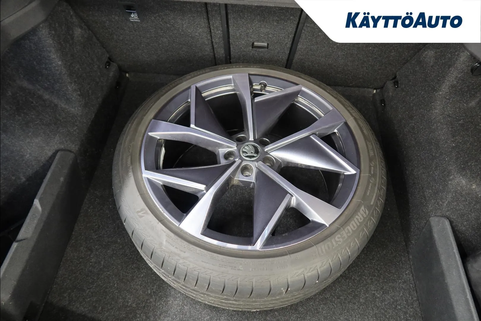 SKODA Enyaq IRK-510 carousel image