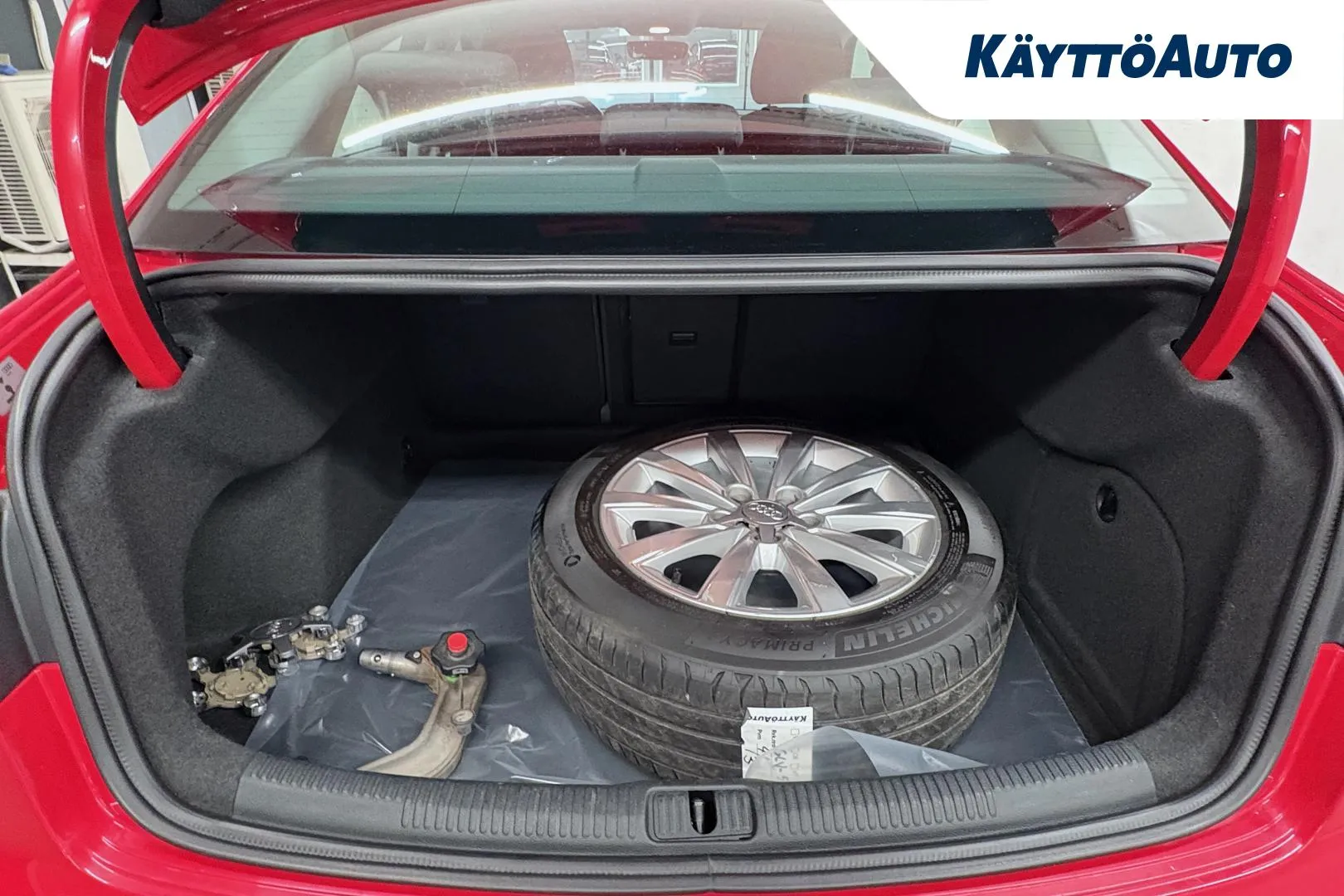 AUDI A3 GLV-598 carousel image