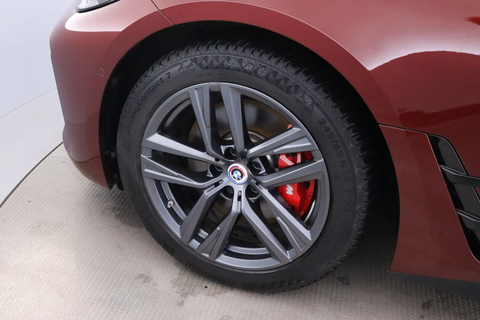 BMW i4 YMA-569 carousel image