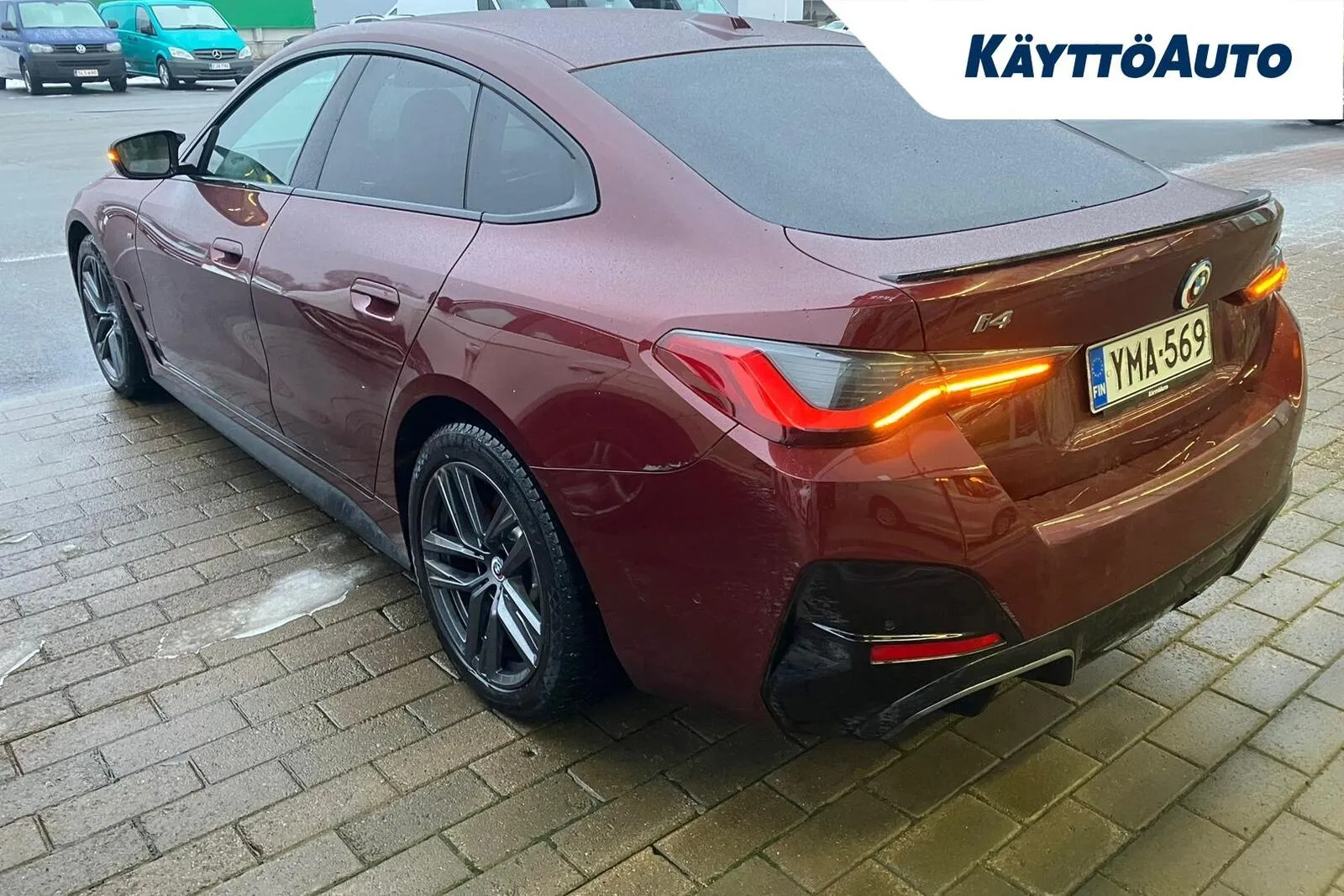 BMW i4 YMA-569 carousel image