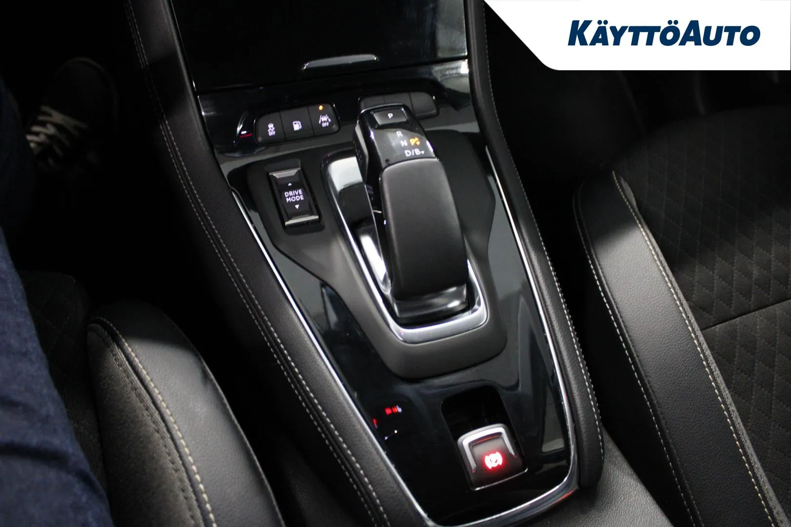 OPEL Grandland YLJ-598 carousel image