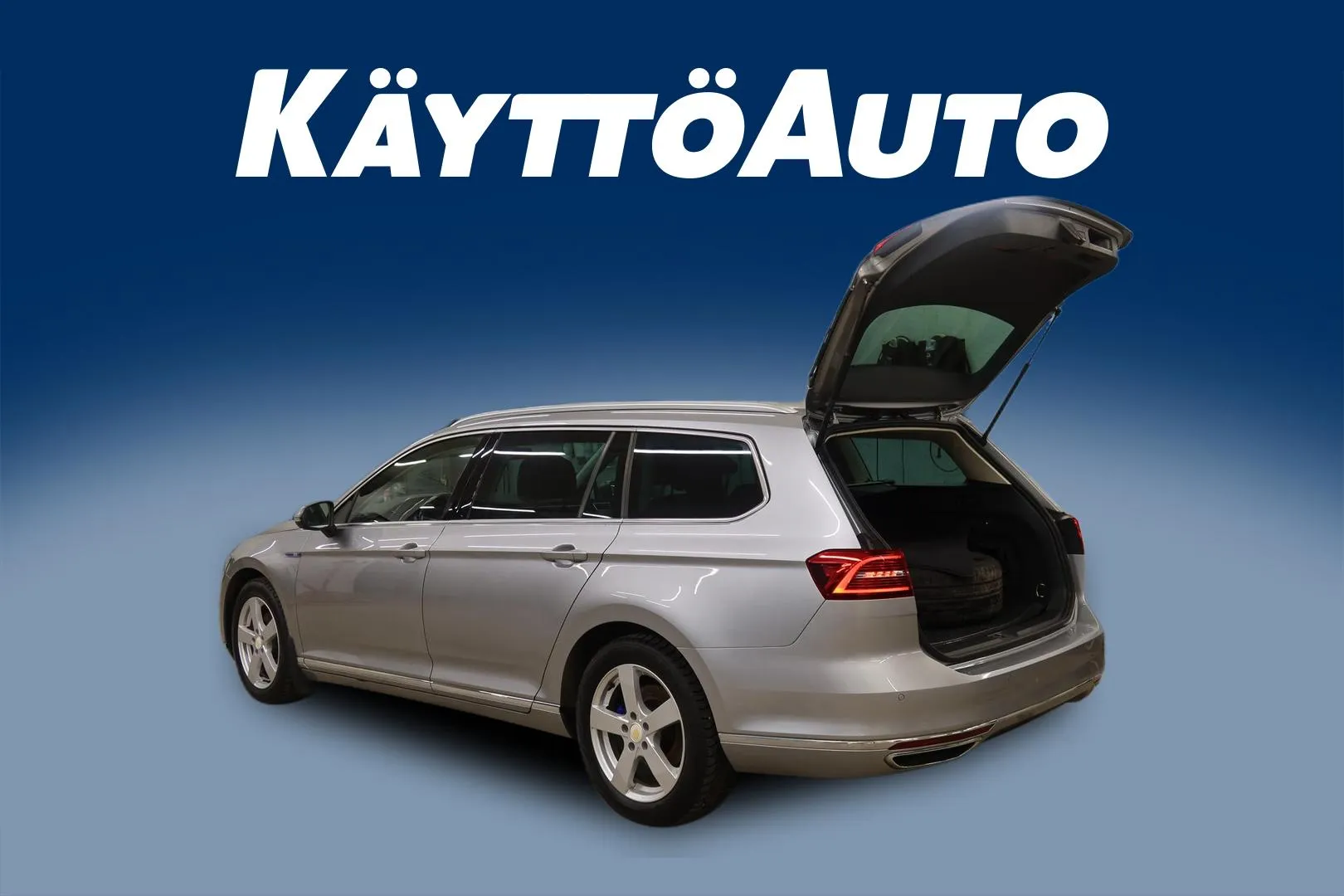 Volkswagen Passat NMO-732 carousel image