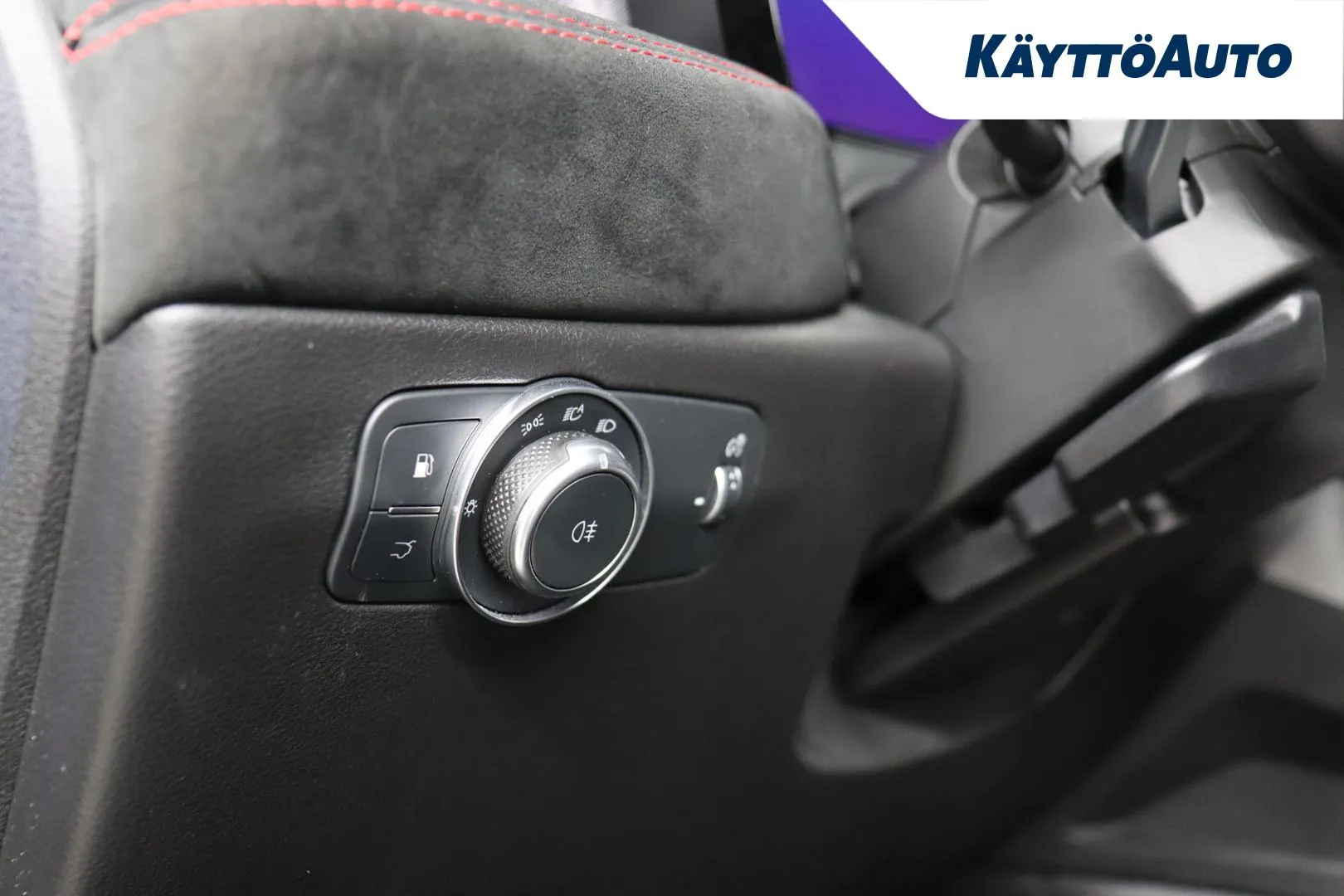 Alfa Romeo Tonale YXT-473 carousel image