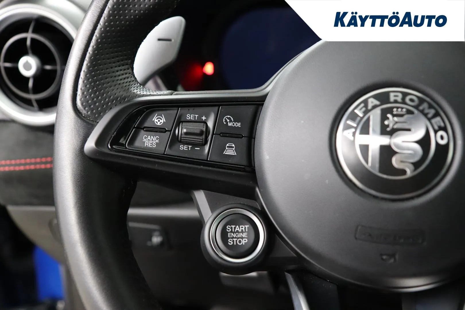 Alfa Romeo Tonale YXT-473 carousel image