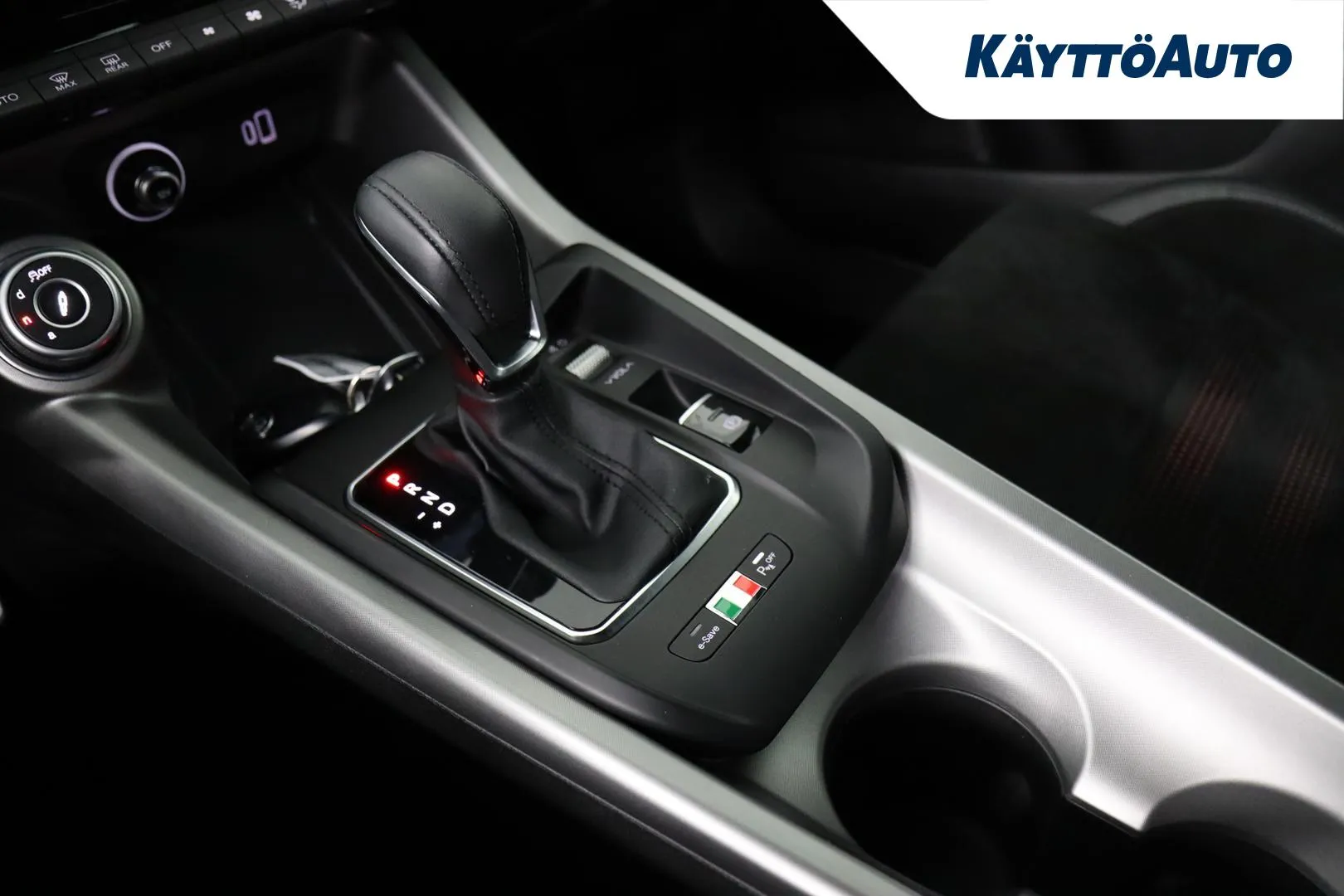 Alfa Romeo Tonale YXT-473 carousel image