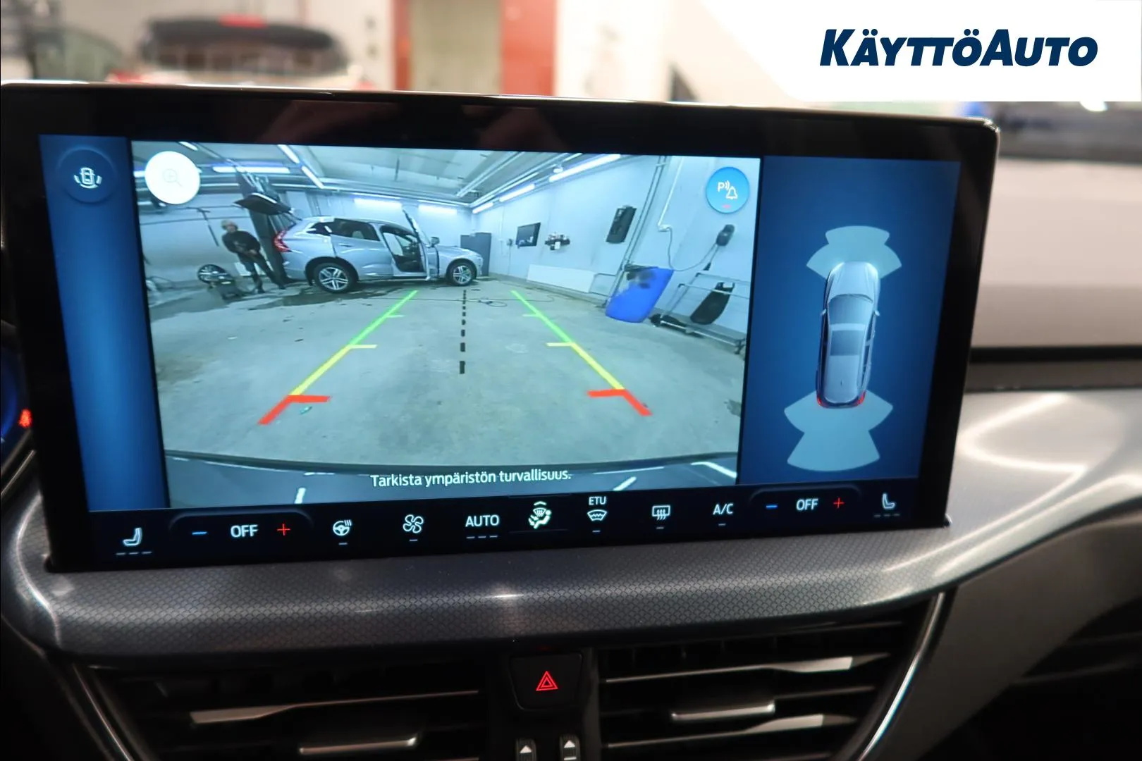 Ford Focus JOH-530 carousel image