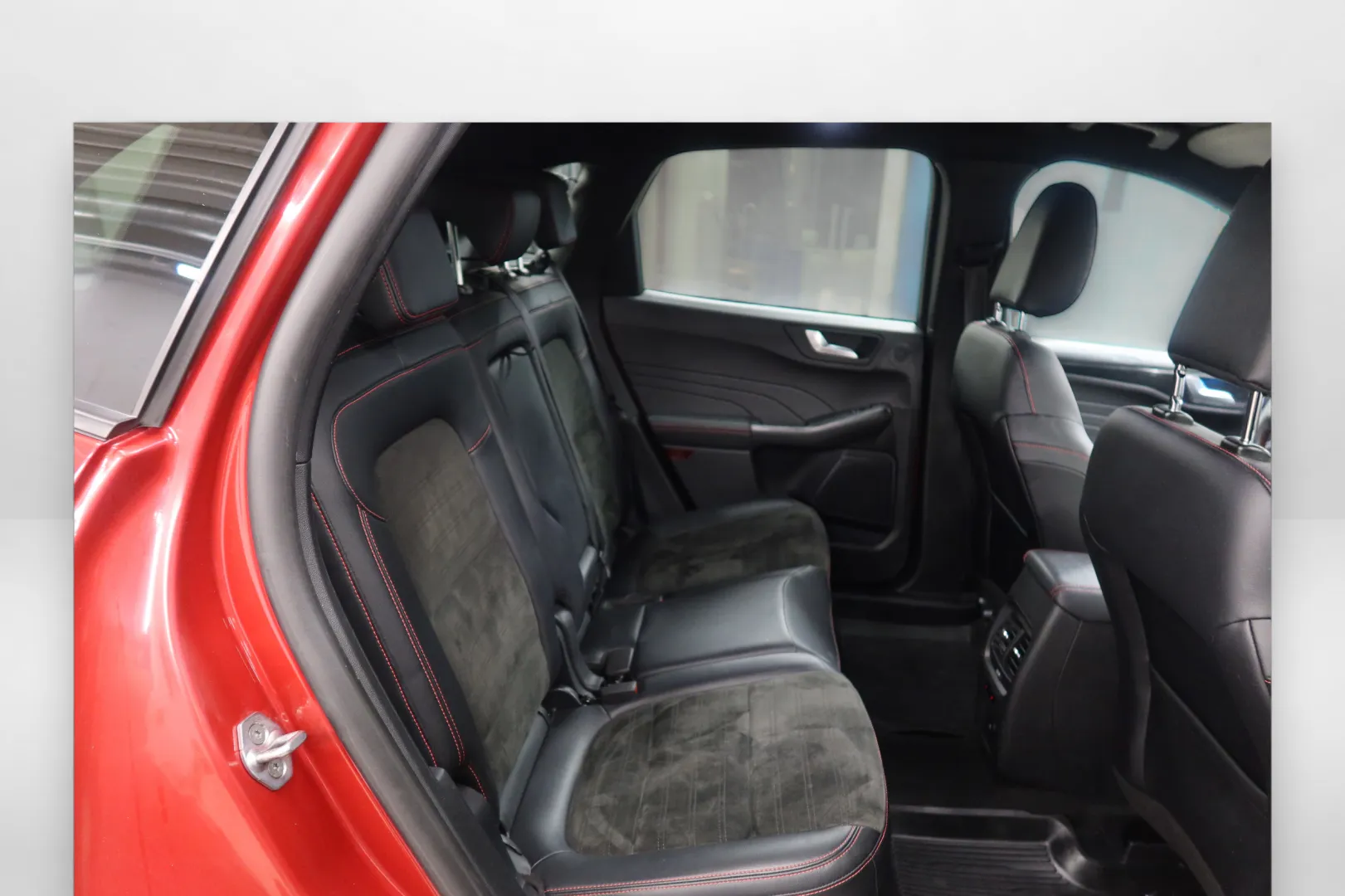 FORD Kuga KVC-416 carousel image