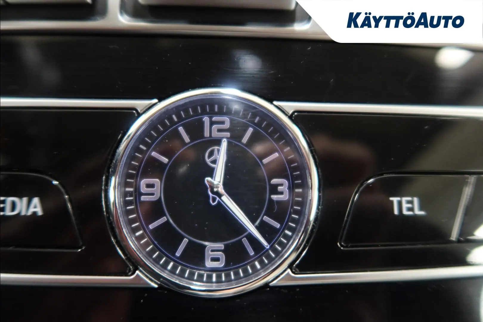 MERCEDES-BENZ E CKL-535 carousel image