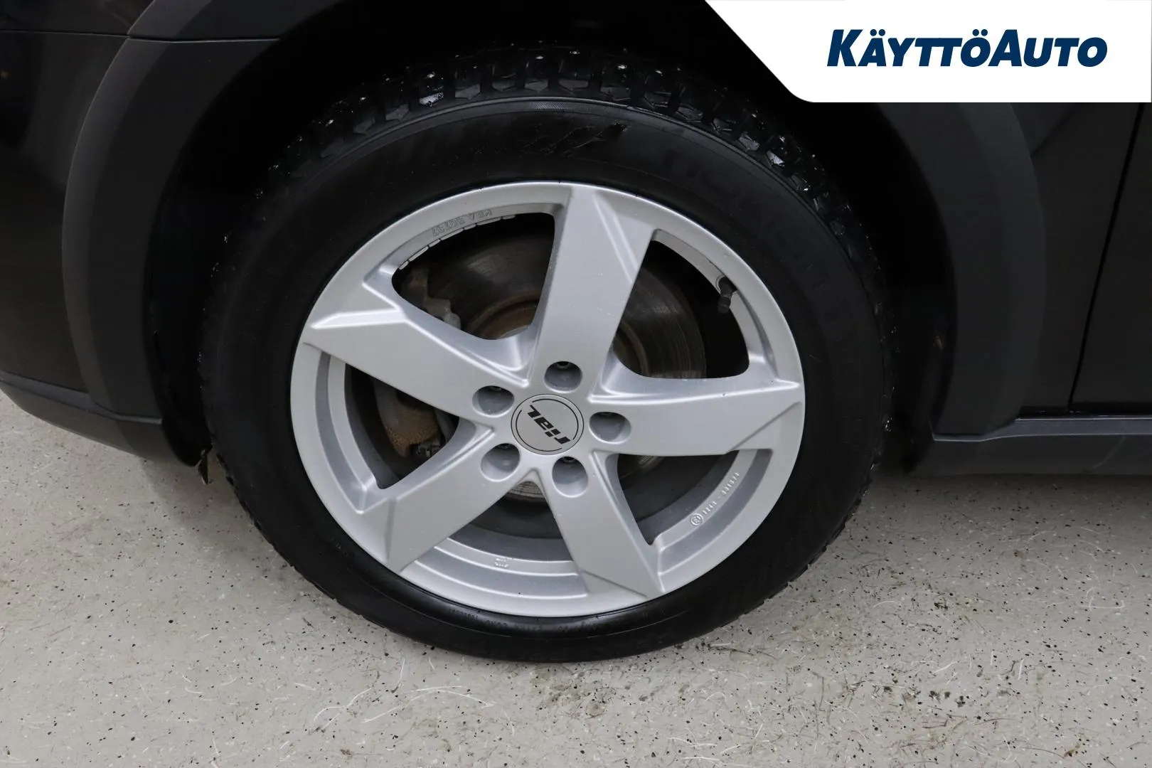 Skoda Octavia YKC-467 carousel image