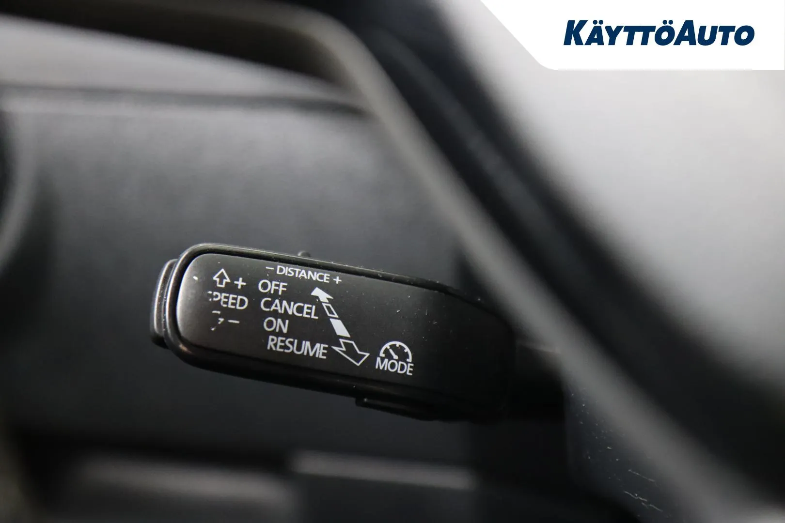 Skoda Octavia YKC-467 carousel image