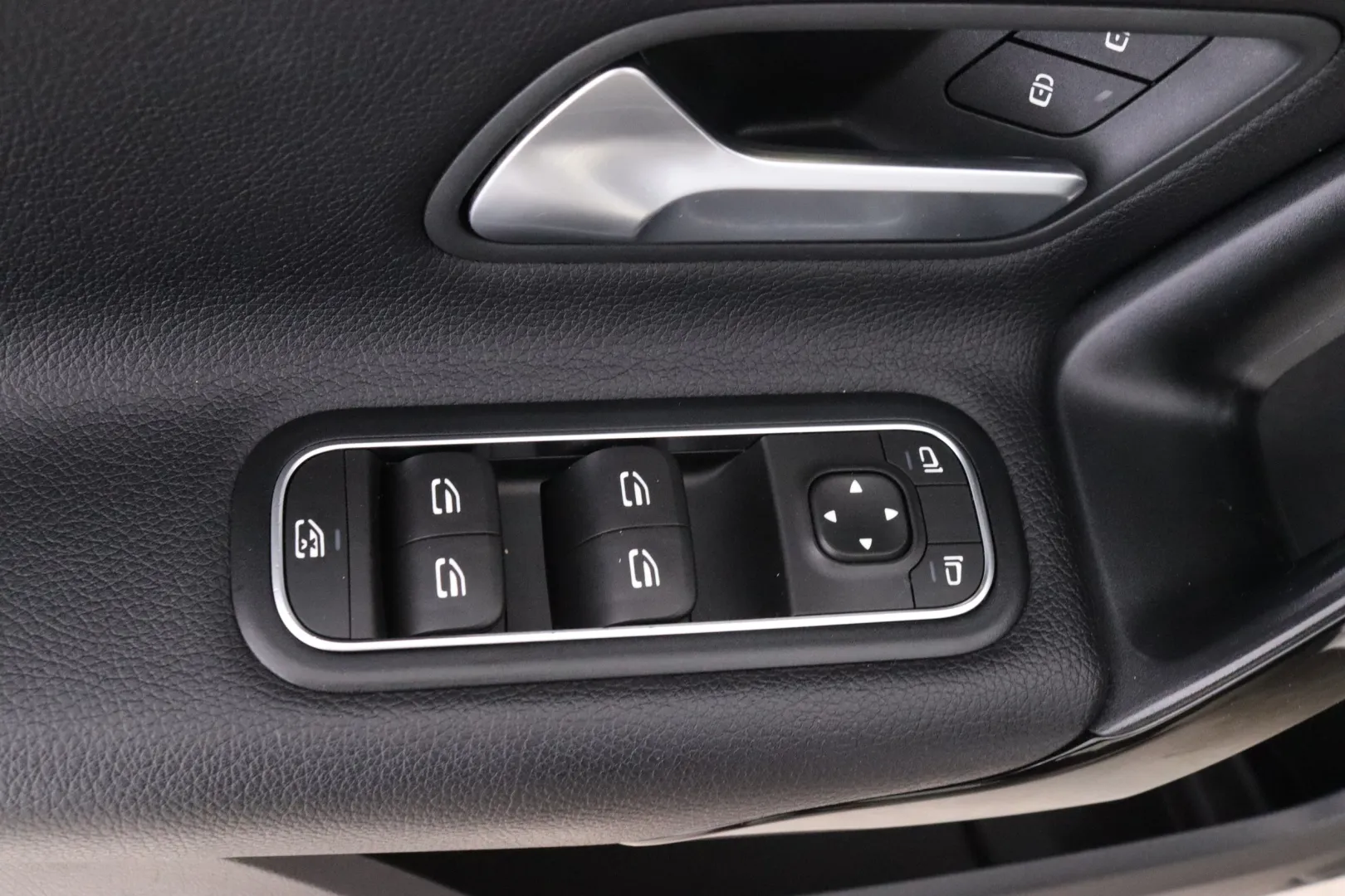 MERCEDES-BENZ A KTP-355 carousel image