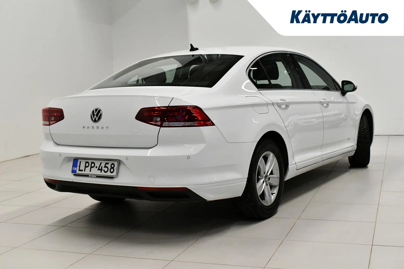 VOLKSWAGEN Passat LPP-458 carousel image