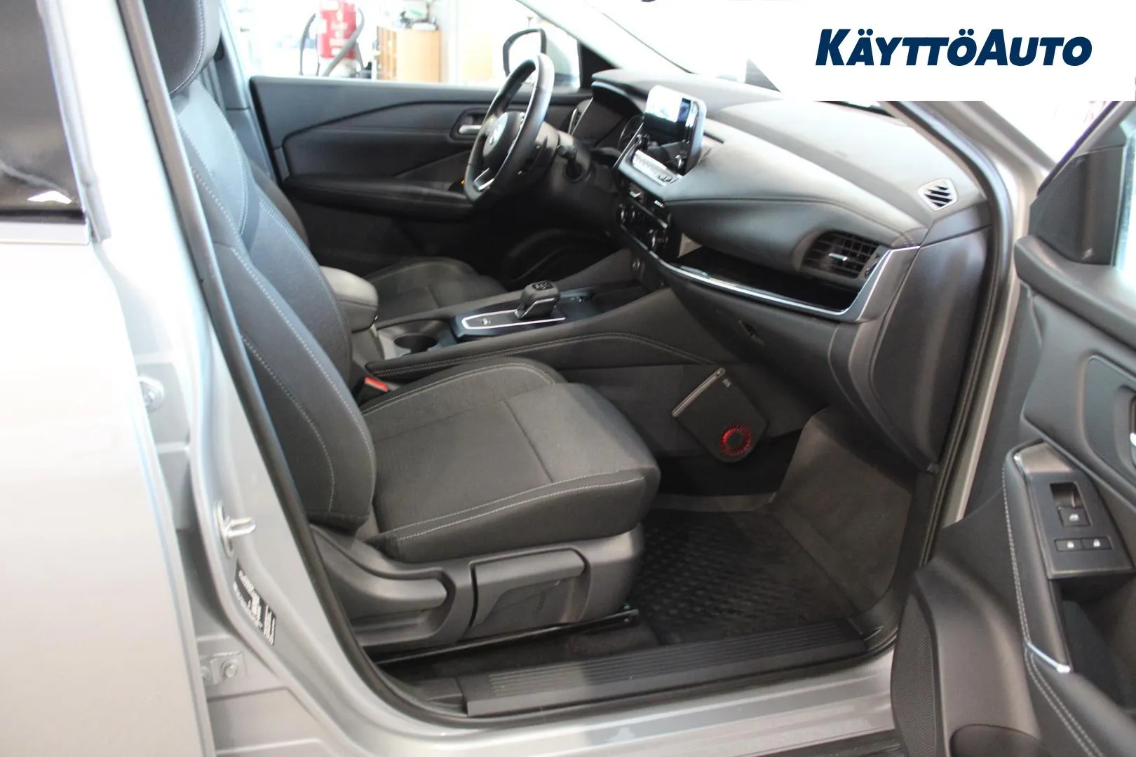 NISSAN Qashqai MOH-502 carousel image