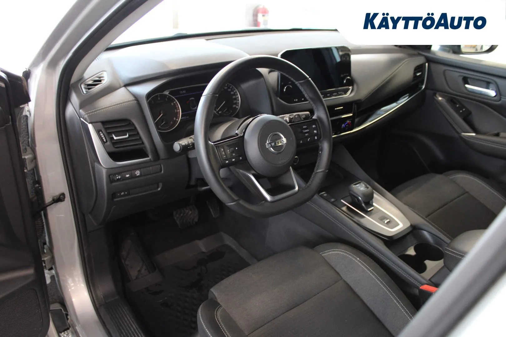 NISSAN Qashqai MOH-502 carousel image