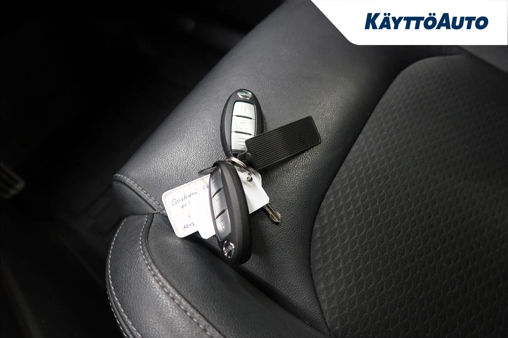 Nissan Qashqai BXX-271 carousel image