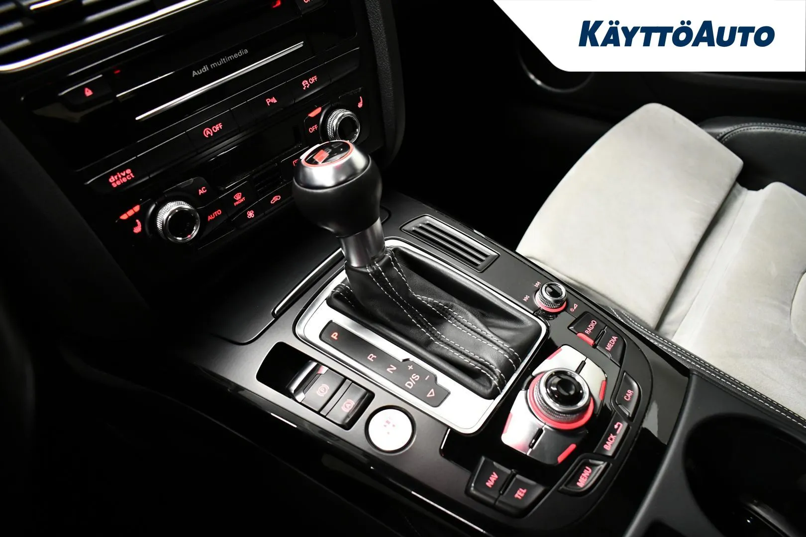 AUDI S5 LUZ-476 carousel image