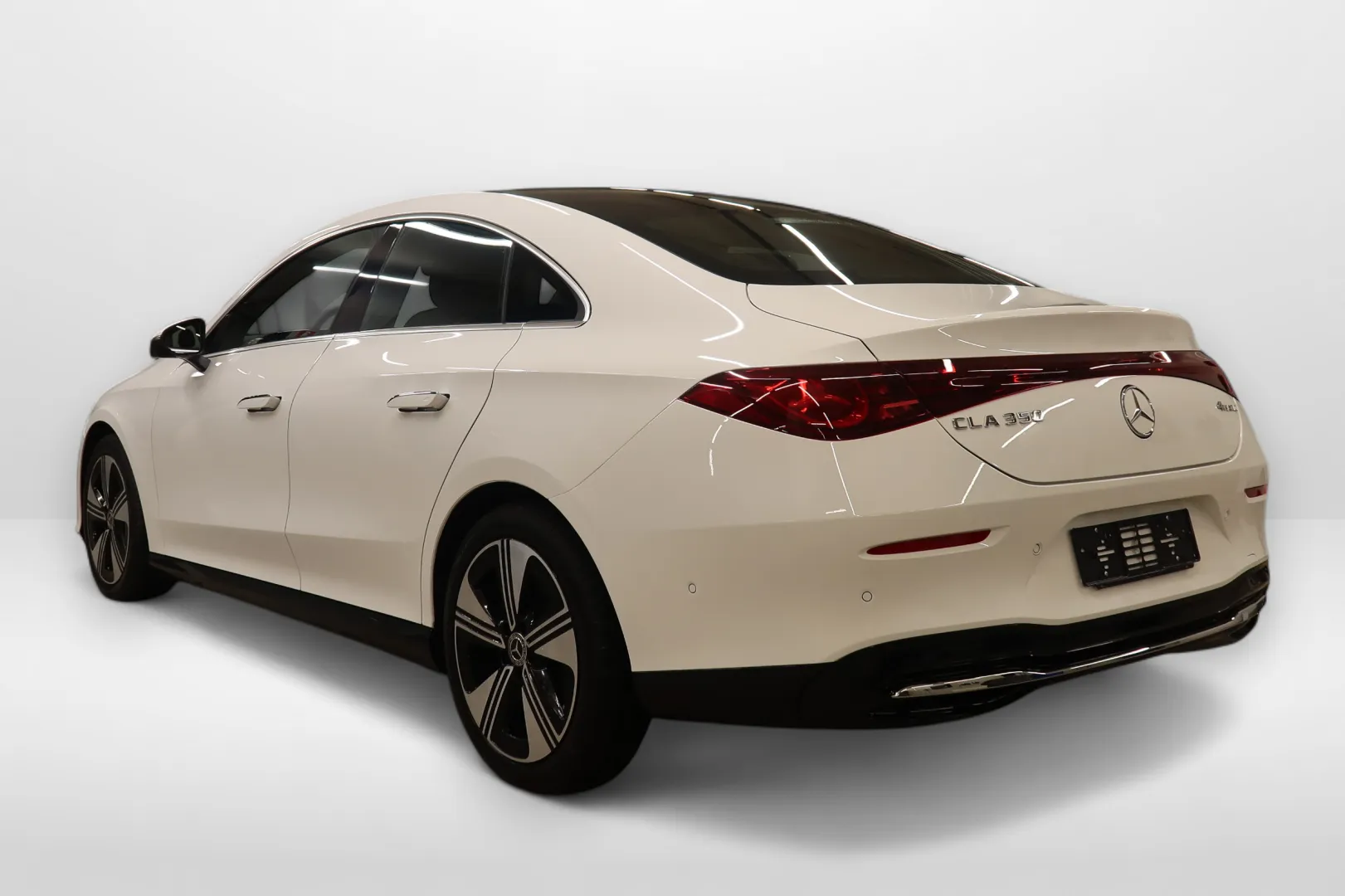 Mercedes-Benz CLA IPB-830 carousel image