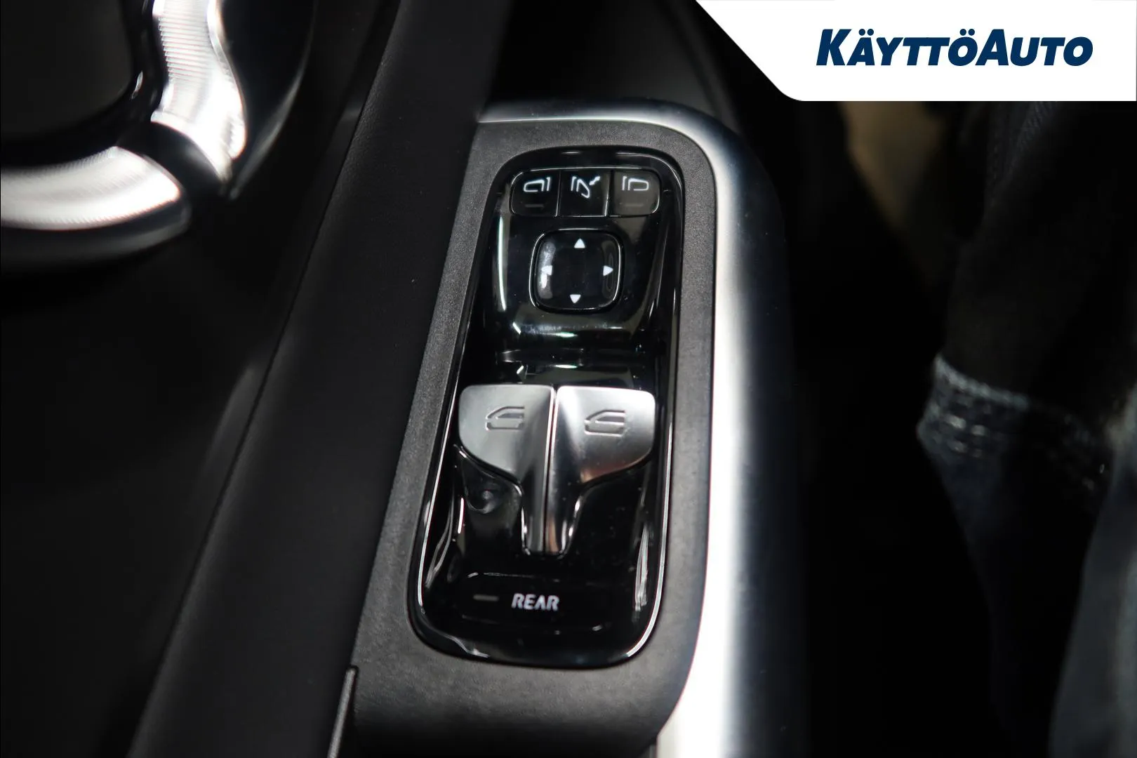 Mercedes-Benz CLA IPB-830 carousel image