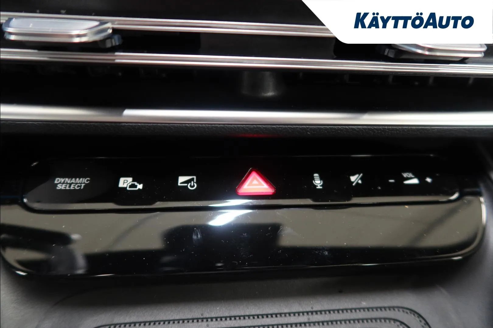 Mercedes-Benz CLA IPB-830 carousel image