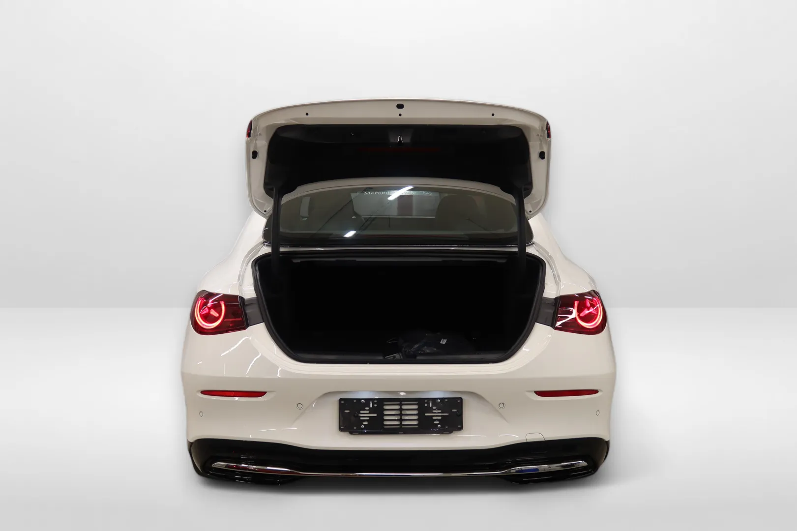 Mercedes-Benz CLA IPB-830 carousel image