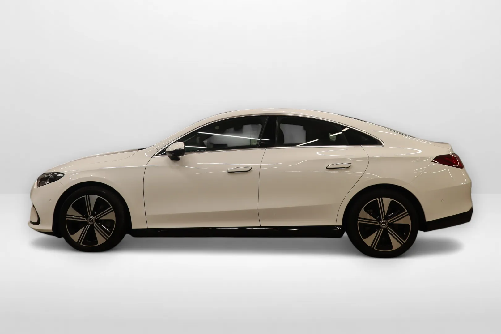 Mercedes-Benz CLA IPB-830 carousel image