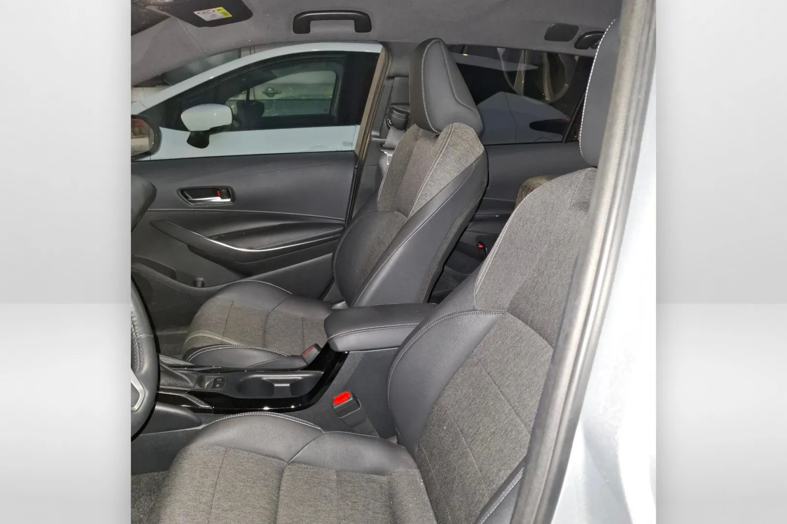 Toyota Corolla GPR-532 carousel image