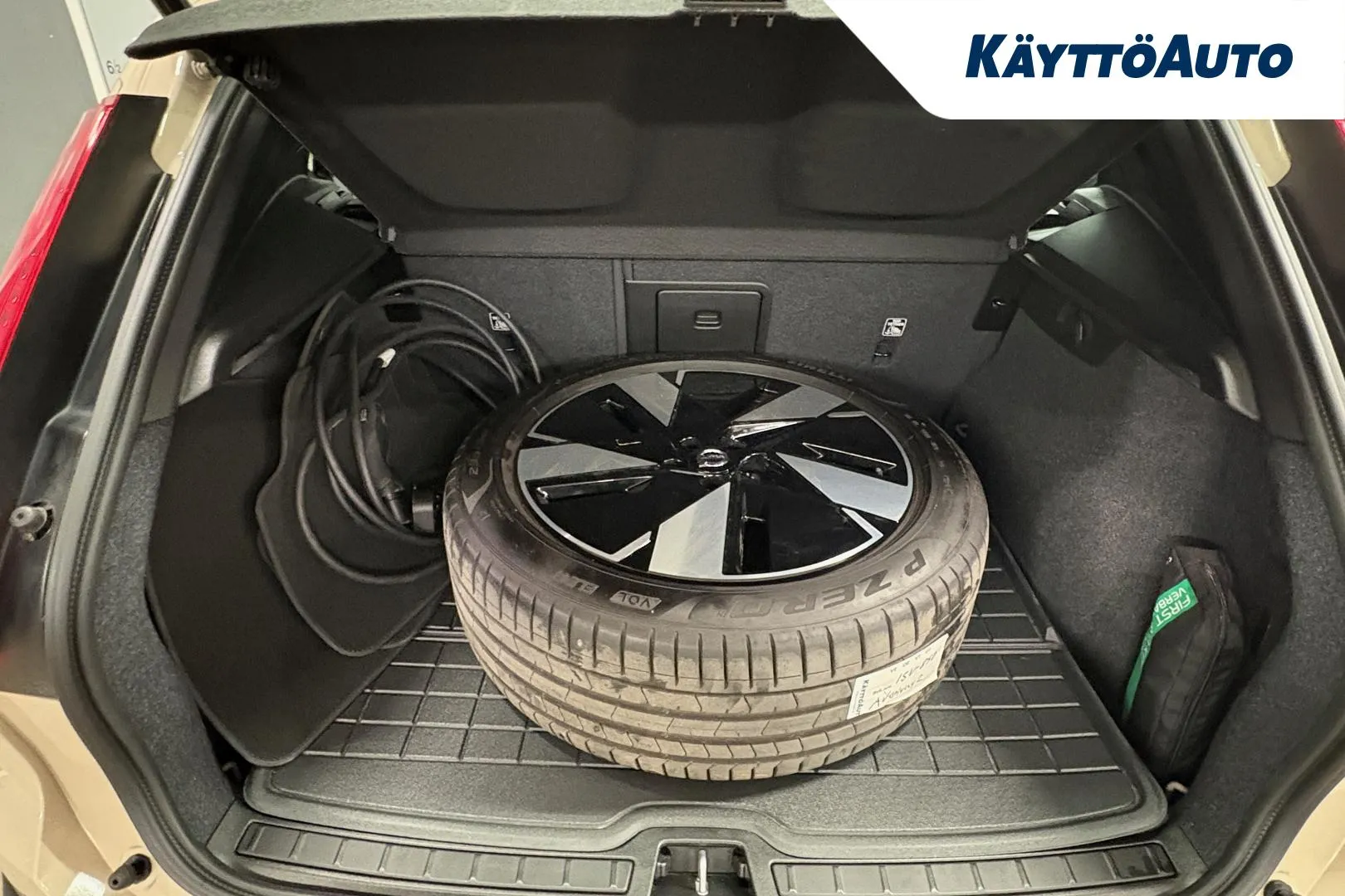 VOLVO EX40 ISV-850 carousel image