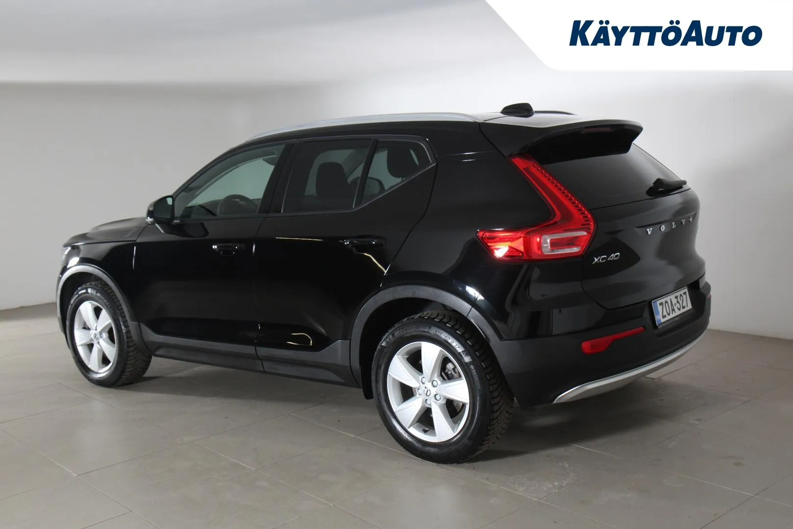 VOLVO XC40 ZOA-327 carousel image