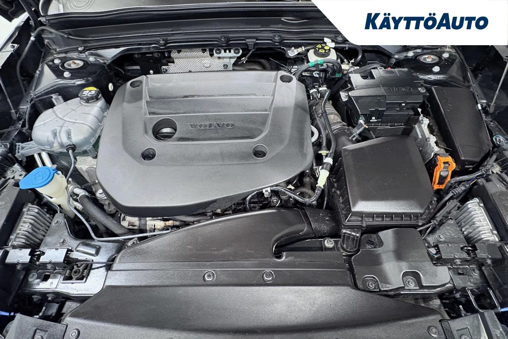 VOLVO XC40 ZOA-327 carousel image