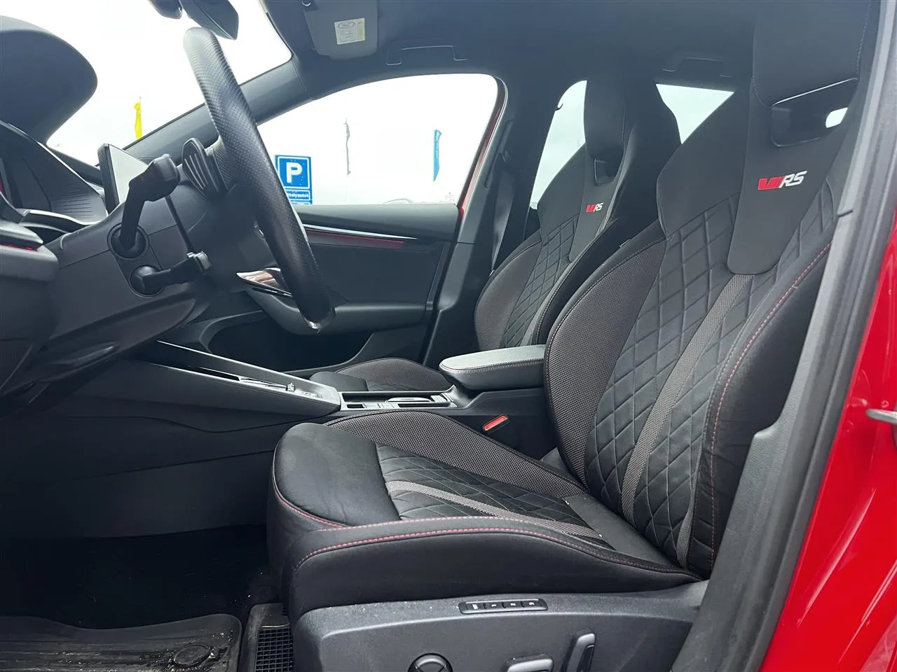 Skoda Octavia NMB-656 carousel image