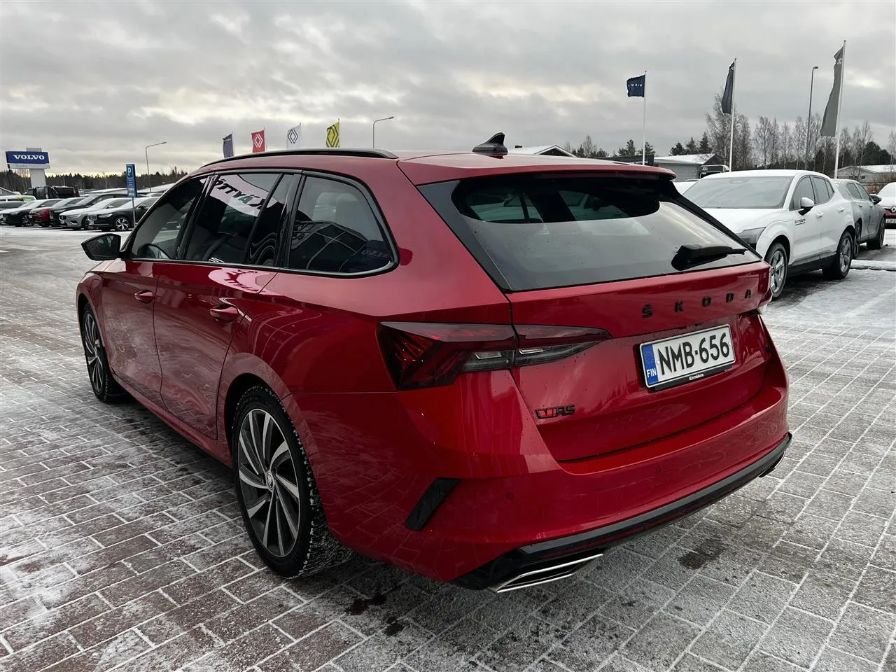 Skoda Octavia NMB-656 carousel image