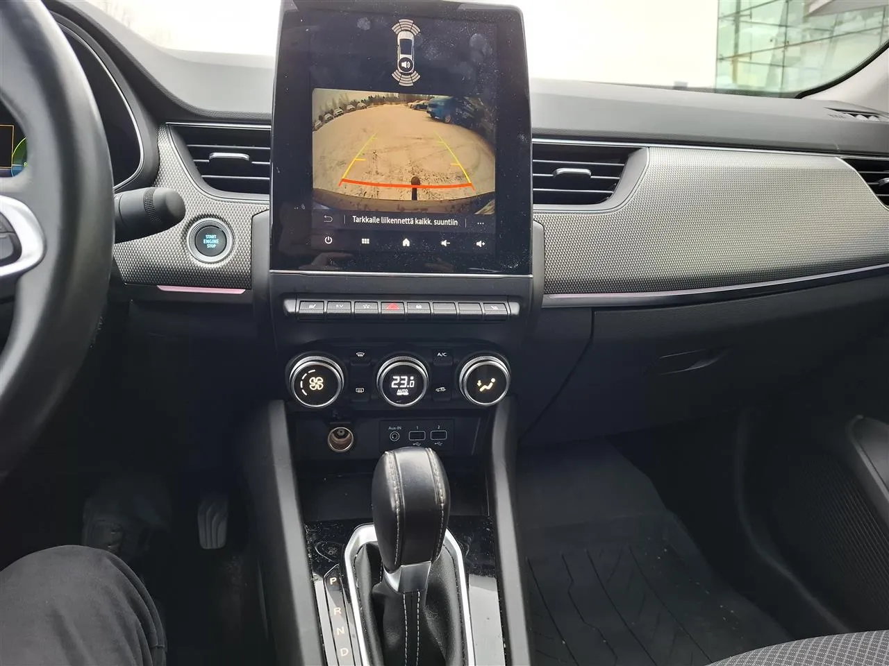 Renault Arkana MOC-928 carousel image