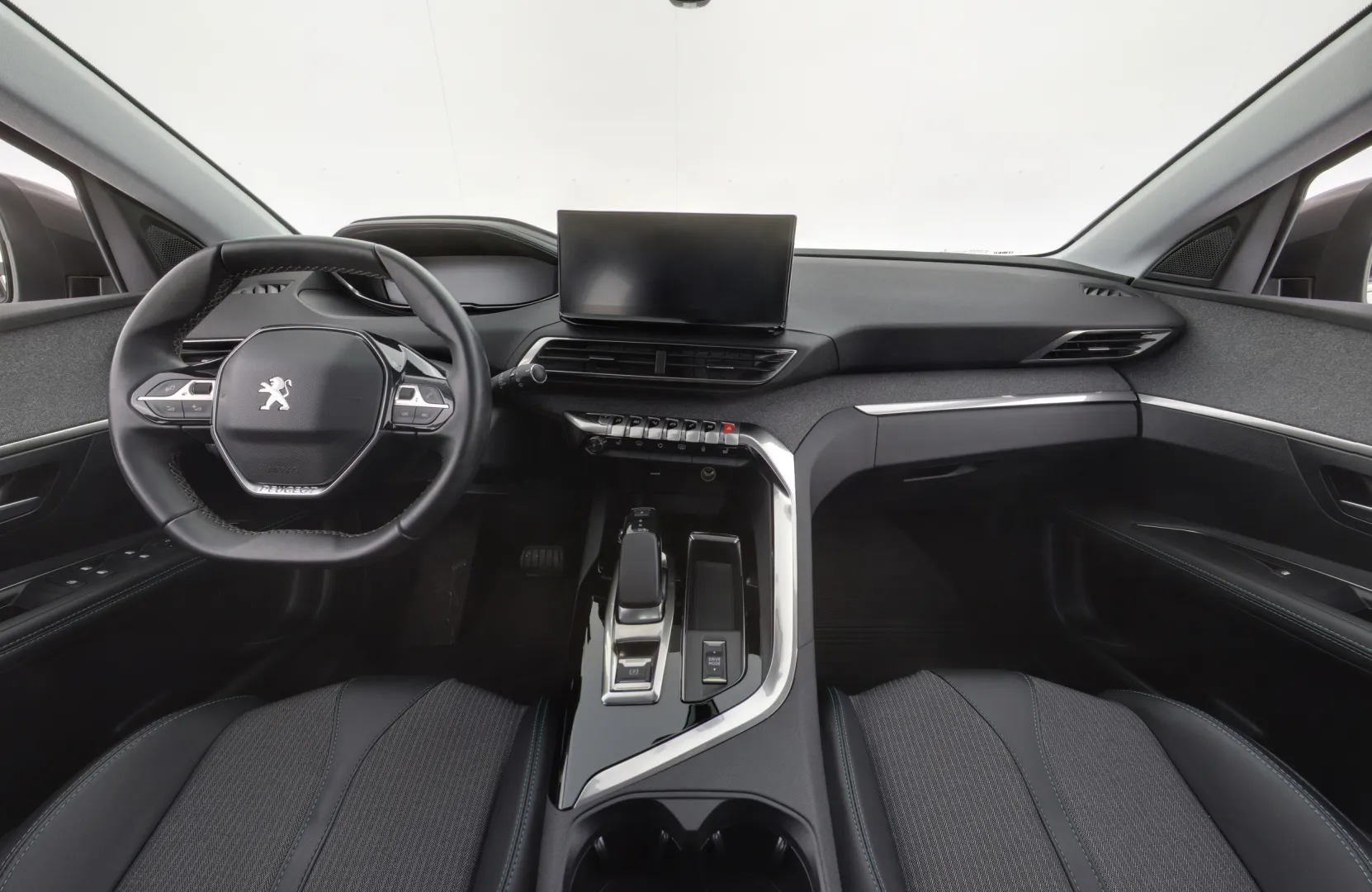 PEUGEOT 3008 SZE-848 carousel image