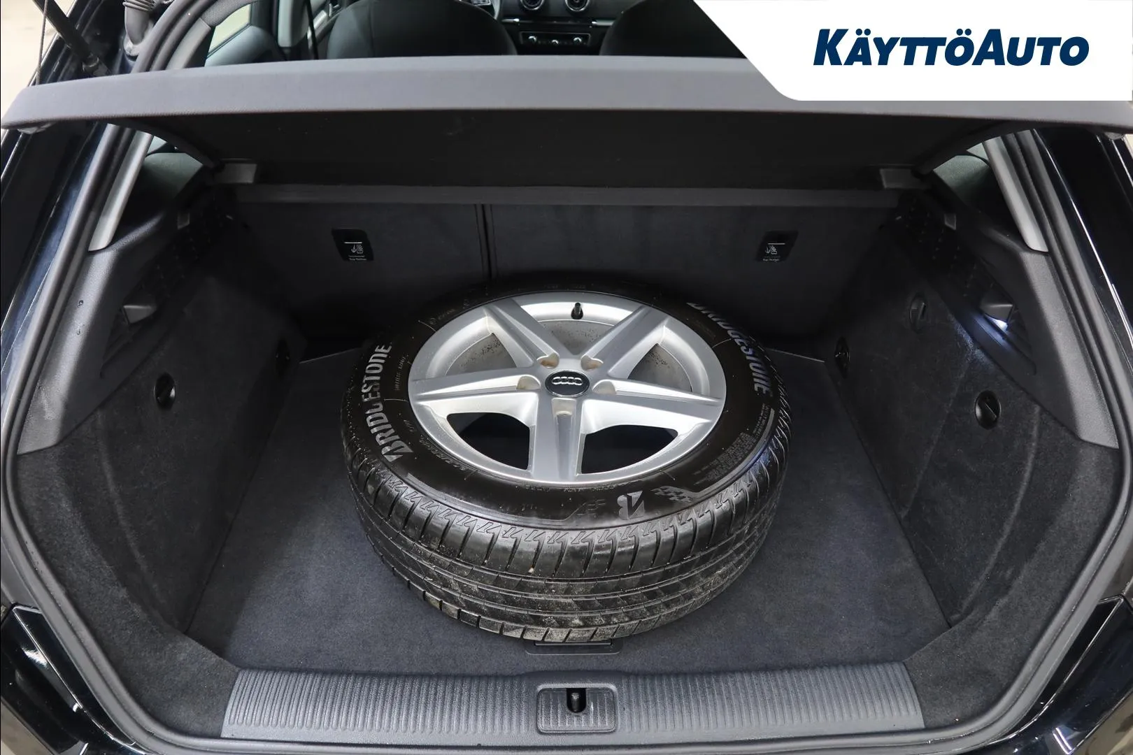 Audi A3 ZMK-596 carousel image