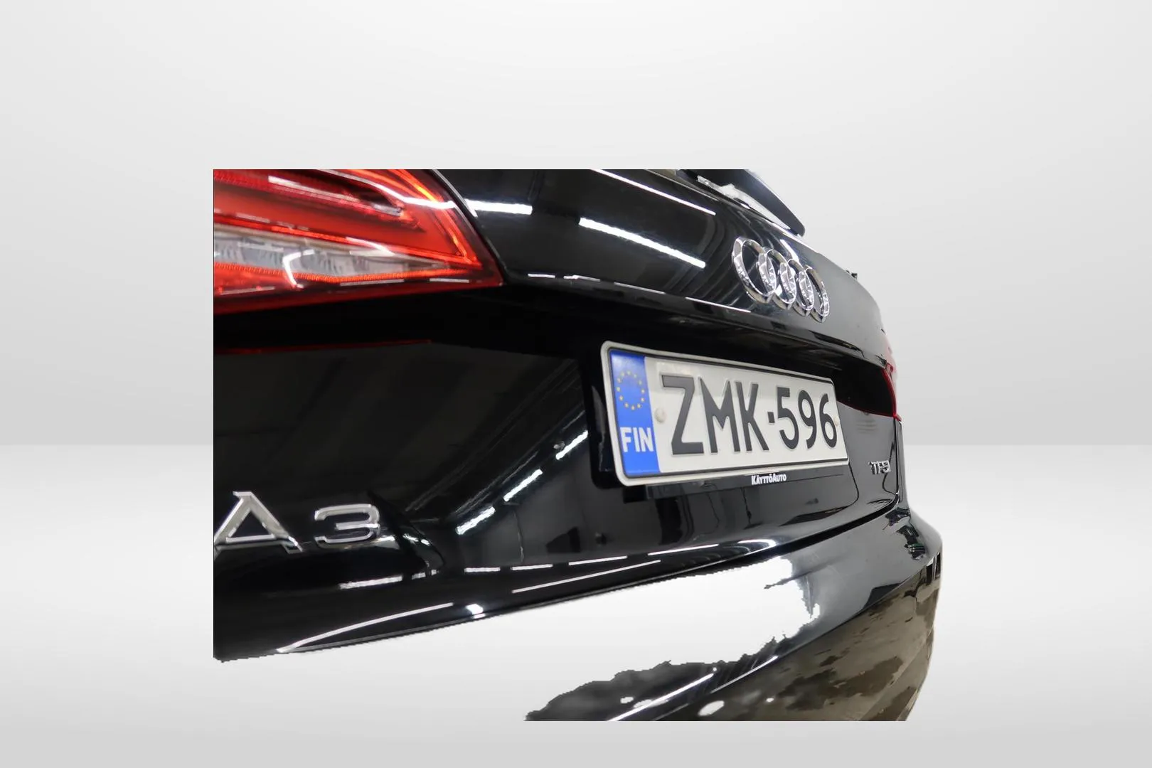 Audi A3 ZMK-596 carousel image