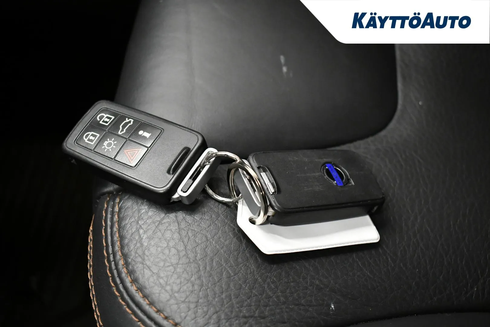 VOLVO XC60 CTI-207 carousel image