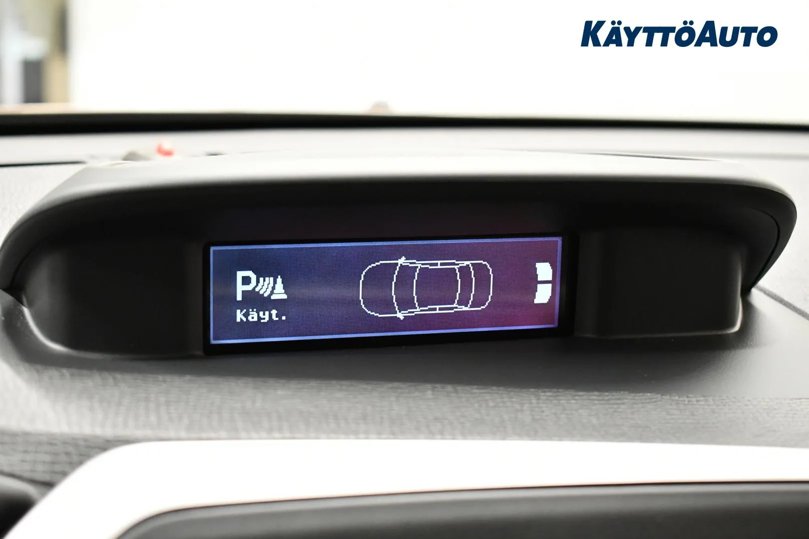 VOLVO XC60 CTI-207 carousel image