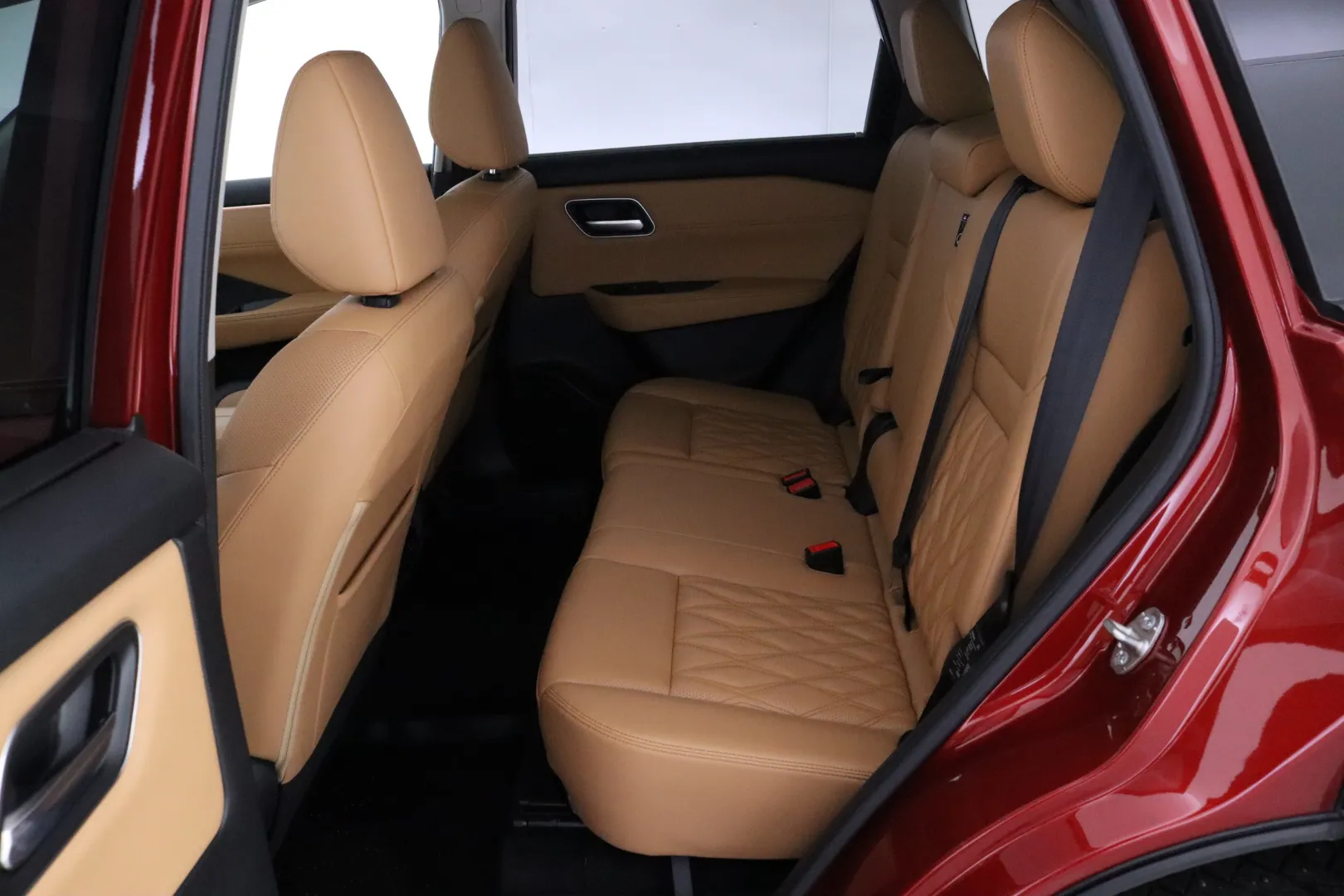 Nissan X-TRAIL MOP-374 carousel image