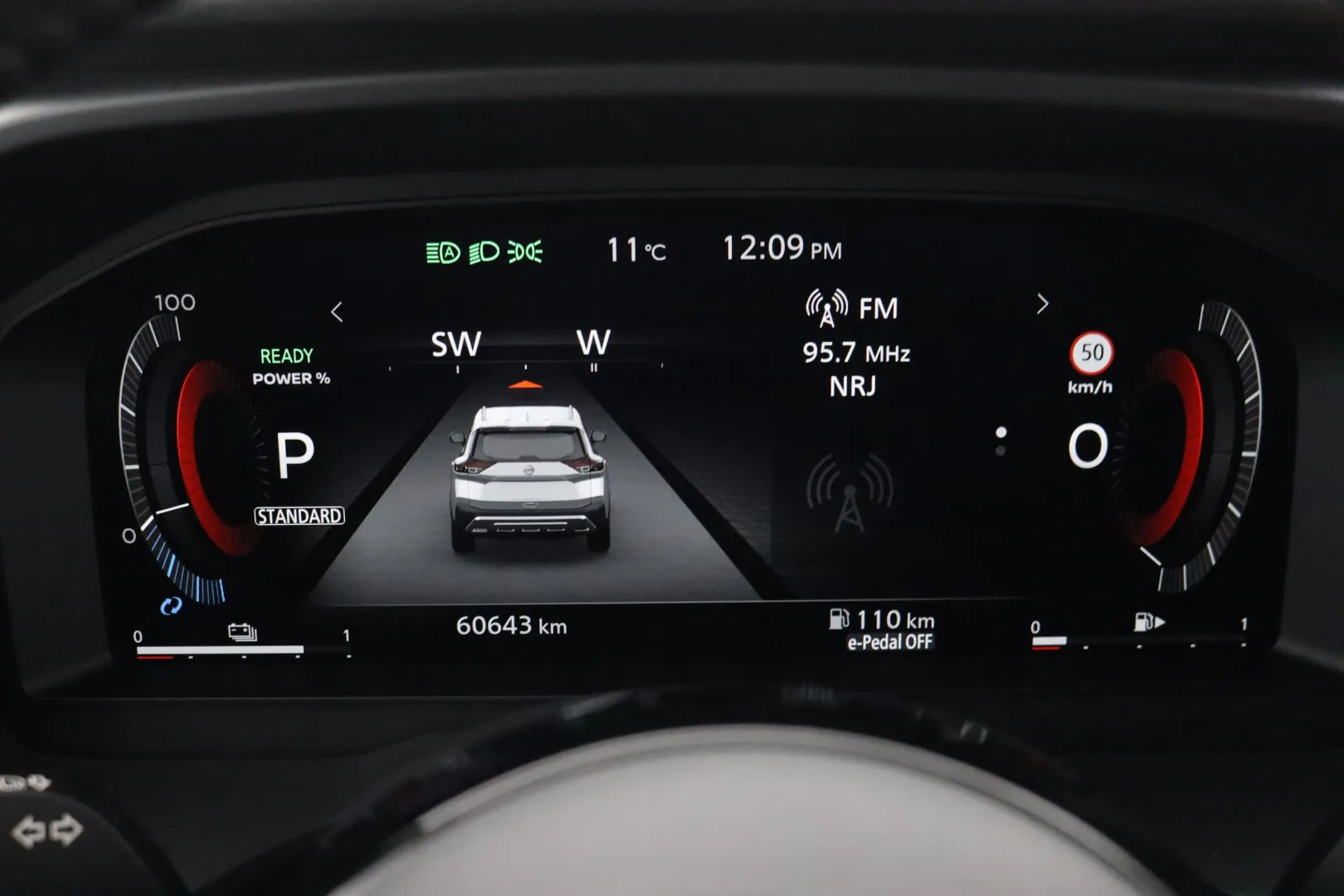 Nissan X-TRAIL MOP-374 carousel image