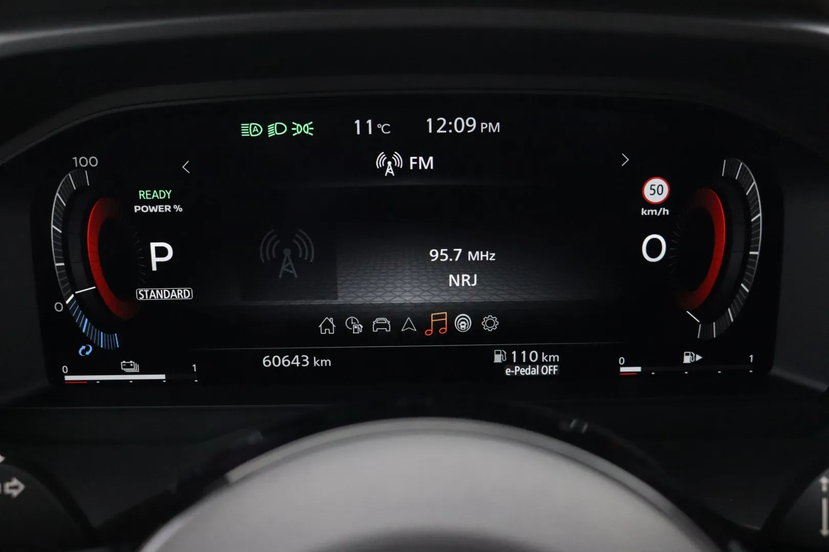 Nissan X-TRAIL MOP-374 carousel image