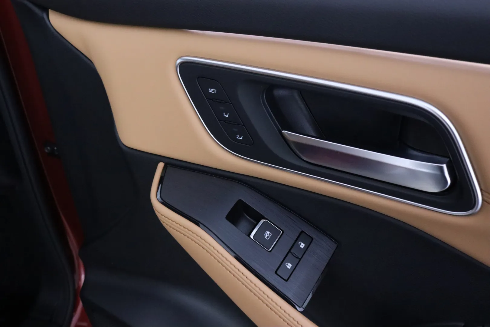 Nissan X-TRAIL MOP-374 carousel image