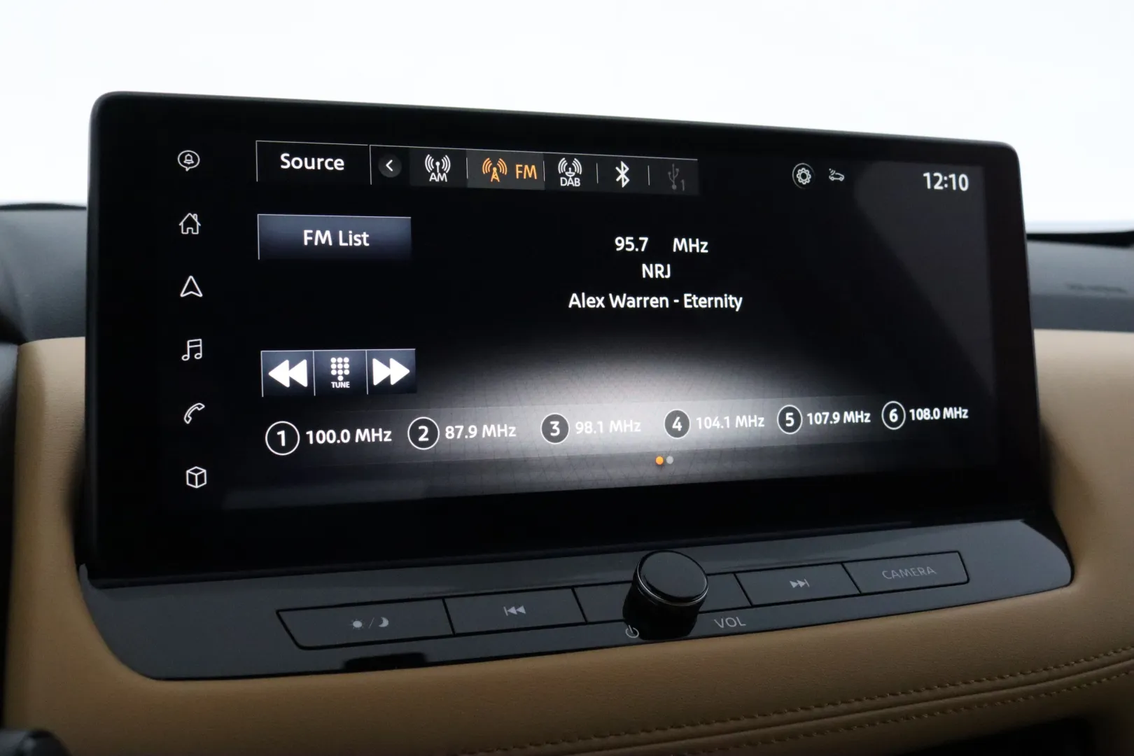 Nissan X-TRAIL MOP-374 carousel image