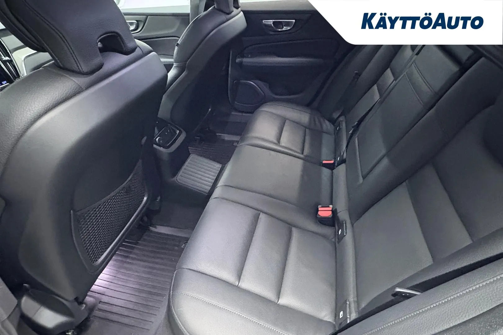 VOLVO V60 JMJ-556 carousel image