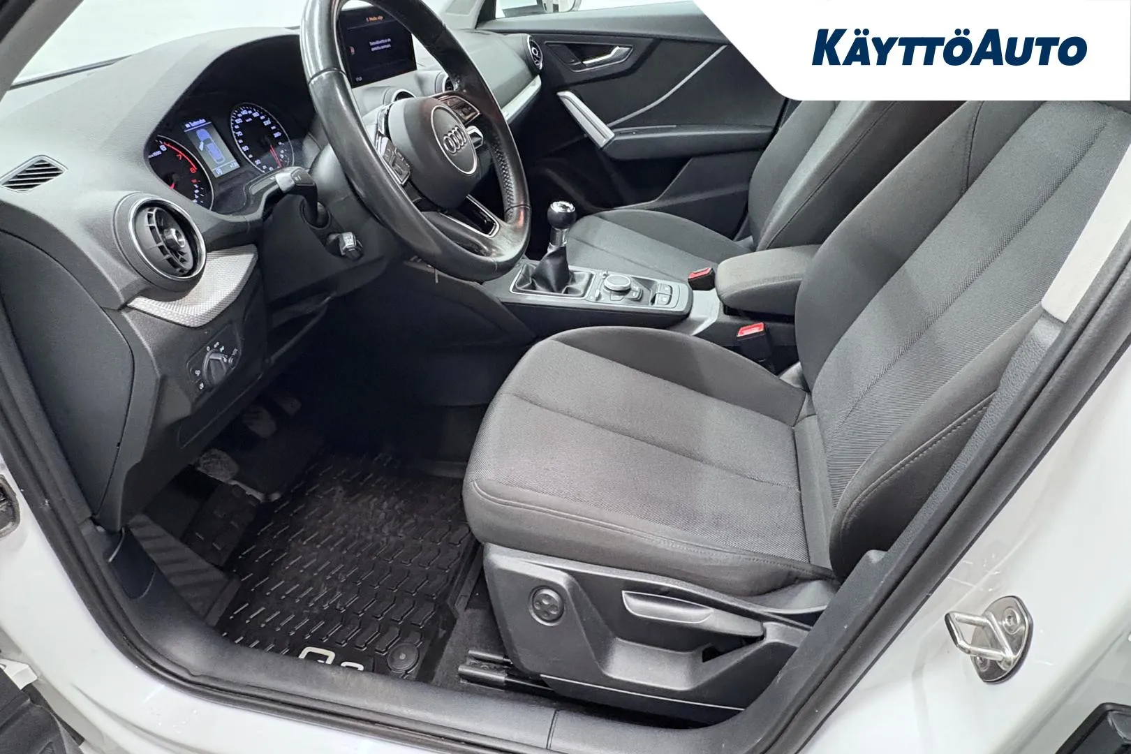 AUDI Q2 XVS-393 carousel image